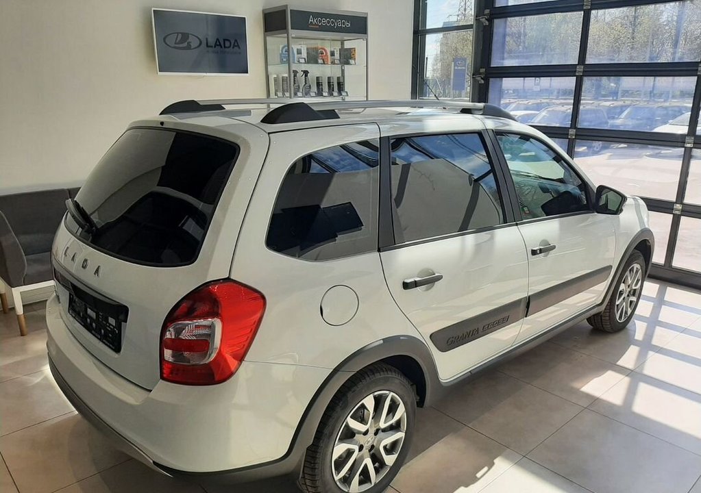 ВАЗ (LADA) Granta Cross, 2024 год, 920 000 рублей, 4 фотография
