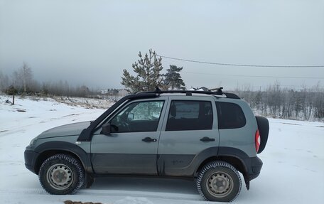 Chevrolet Niva I рестайлинг, 2019 год, 1 030 000 рублей, 6 фотография