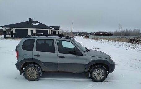 Chevrolet Niva I рестайлинг, 2019 год, 1 030 000 рублей, 3 фотография