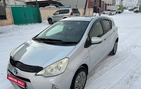 Toyota Aqua I, 2012 год, 820 000 рублей, 1 фотография