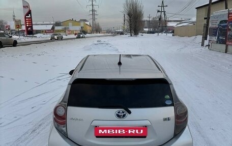 Toyota Aqua I, 2012 год, 820 000 рублей, 4 фотография