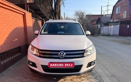 Volkswagen Tiguan I, 2012 год, 1 950 000 рублей, 2 фотография