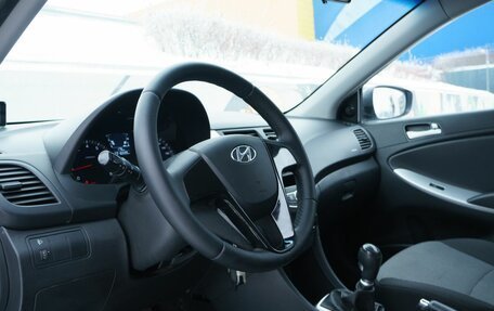 Hyundai Solaris II рестайлинг, 2012 год, 647 000 рублей, 7 фотография