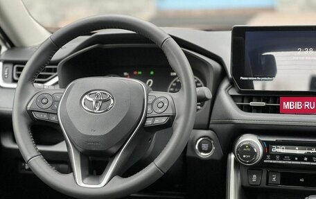 Toyota RAV4, 2024 год, 4 840 000 рублей, 17 фотография