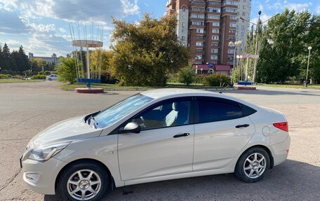 Hyundai Solaris II рестайлинг, 2015 год, 1 310 000 рублей, 3 фотография