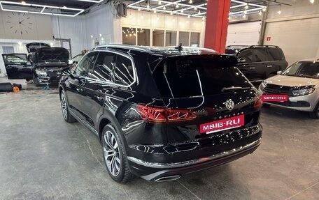 Volkswagen Touareg III, 2020 год, 6 800 000 рублей, 5 фотография