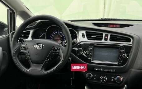 KIA cee'd III, 2013 год, 1 000 000 рублей, 21 фотография