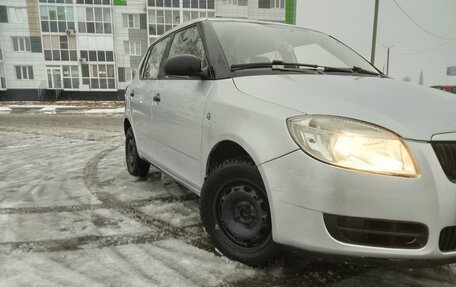 Skoda Fabia II, 2008 год, 420 000 рублей, 2 фотография