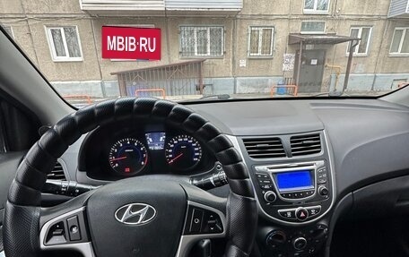 Hyundai Solaris II рестайлинг, 2014 год, 890 000 рублей, 9 фотография