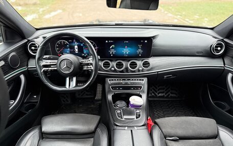 Mercedes-Benz E-Класс, 2021 год, 4 100 000 рублей, 12 фотография