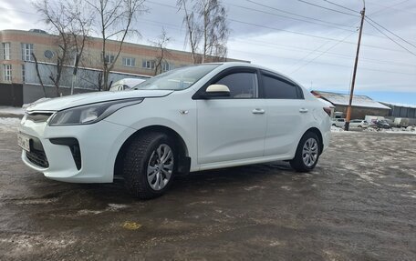 KIA Rio IV, 2019 год, 1 345 000 рублей, 3 фотография