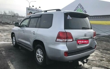 Toyota Land Cruiser 200, 2010 год, 2 599 000 рублей, 2 фотография