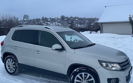 Volkswagen Tiguan I, 2011 год, 1 350 000 рублей, 2 фотография