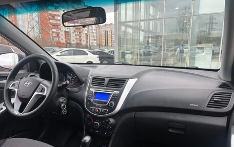 Hyundai Solaris II рестайлинг, 2013 год, 920 000 рублей, 5 фотография