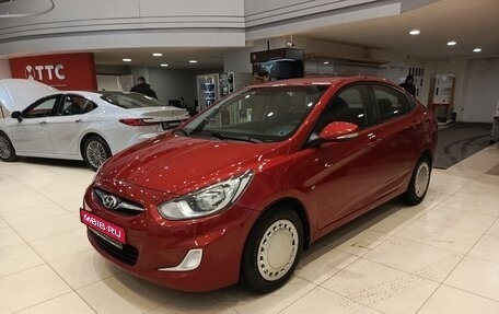 Hyundai Solaris II рестайлинг, 2011 год, 691 000 рублей, 1 фотография