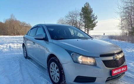 Chevrolet Cruze II, 2009 год, 650 000 рублей, 1 фотография