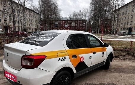 Renault Logan II, 2016 год, 350 000 рублей, 3 фотография