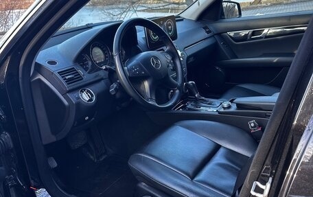 Mercedes-Benz C-Класс, 2011 год, 1 550 000 рублей, 14 фотография