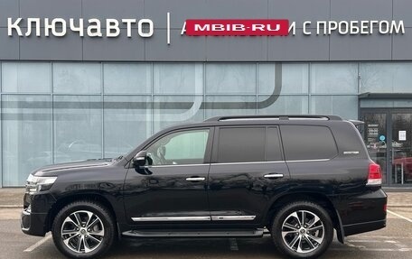 Toyota Land Cruiser 200, 2020 год, 8 550 000 рублей, 5 фотография