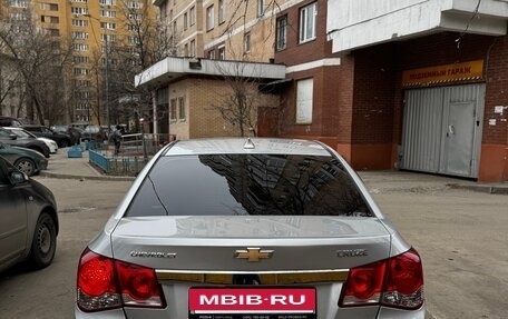 Chevrolet Cruze II, 2011 год, 670 000 рублей, 3 фотография