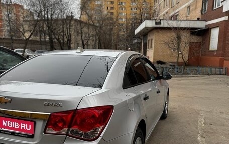 Chevrolet Cruze II, 2011 год, 670 000 рублей, 4 фотография