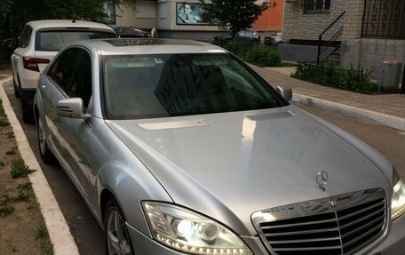 Mercedes-Benz S-Класс, 2011 год, 1 650 000 рублей, 3 фотография