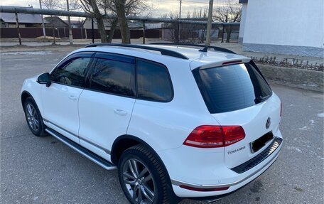 Volkswagen Touareg III, 2015 год, 3 190 000 рублей, 2 фотография