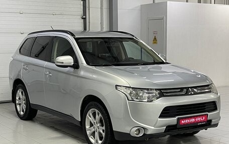 Mitsubishi Outlander III рестайлинг 3, 2013 год, 1 419 000 рублей, 1 фотография