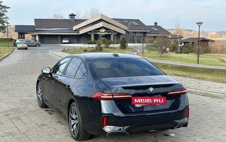 BMW 5 серия, 2023 год, 7 900 000 рублей, 10 фотография