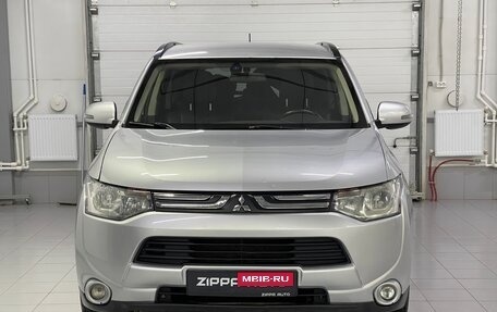 Mitsubishi Outlander III рестайлинг 3, 2013 год, 1 419 000 рублей, 2 фотография