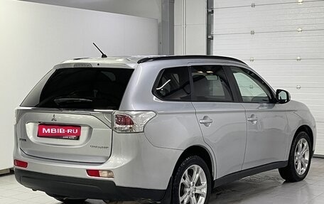 Mitsubishi Outlander III рестайлинг 3, 2013 год, 1 419 000 рублей, 5 фотография