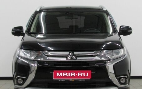 Mitsubishi Outlander III рестайлинг 3, 2017 год, 2 085 000 рублей, 8 фотография