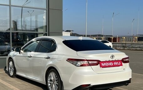 Toyota Camry, 2019 год, 3 350 000 рублей, 8 фотография