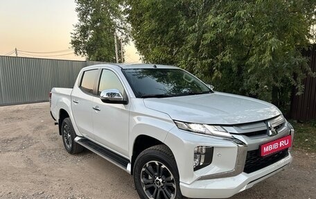 Mitsubishi L200 IV рестайлинг, 2023 год, 4 500 000 рублей, 1 фотография