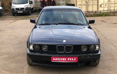 BMW 5 серия, 1993 год, 275 000 рублей, 1 фотография