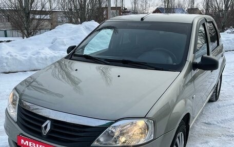 Renault Logan I, 2014 год, 600 000 рублей, 3 фотография