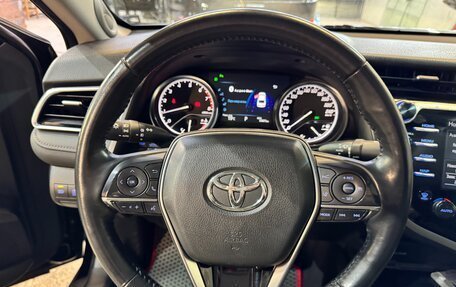 Toyota Camry, 2018 год, 3 600 000 рублей, 15 фотография