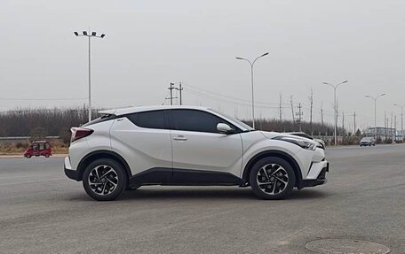 Toyota C-HR I рестайлинг, 2020 год, 1 725 000 рублей, 6 фотография