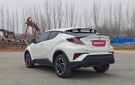 Toyota C-HR I рестайлинг, 2020 год, 1 725 000 рублей, 4 фотография