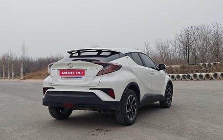 Toyota C-HR I рестайлинг, 2020 год, 1 725 000 рублей, 3 фотография