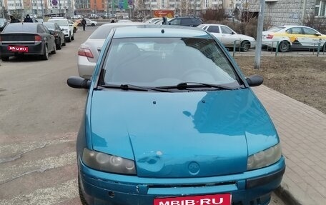 Fiat Punto III Punto Evo рестайлинг, 2000 год, 170 000 рублей, 1 фотография