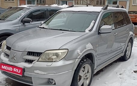 Mitsubishi Outlander III рестайлинг 3, 2007 год, 735 000 рублей, 1 фотография