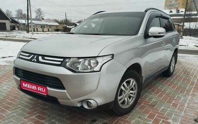 Mitsubishi Outlander III рестайлинг 3, 2013 год, 2 200 000 рублей, 1 фотография