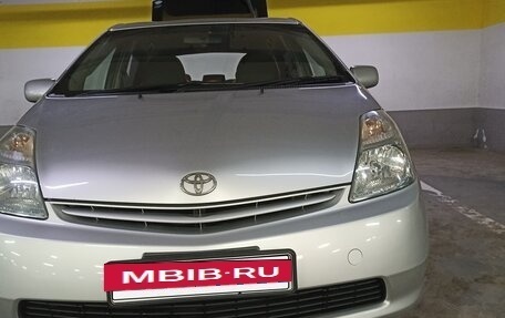 Toyota Prius, 2010 год, 980 000 рублей, 9 фотография