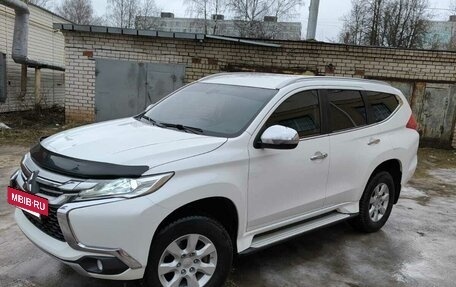 Mitsubishi Pajero Sport III рестайлинг, 2018 год, 2 670 000 рублей, 2 фотография