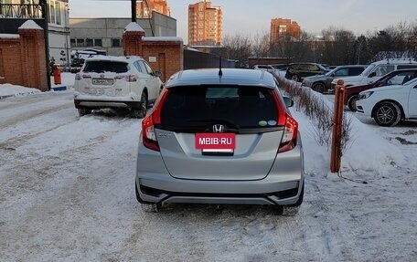 Honda Fit III, 2018 год, 1 350 000 рублей, 3 фотография