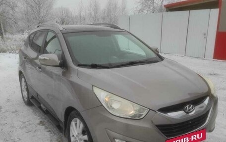 Hyundai Tucson III, 2011 год, 1 350 000 рублей, 2 фотография