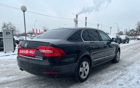 Skoda Superb III рестайлинг, 2013 год, 949 000 рублей, 3 фотография