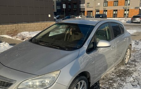 Opel Astra J, 2011 год, 480 000 рублей, 1 фотография