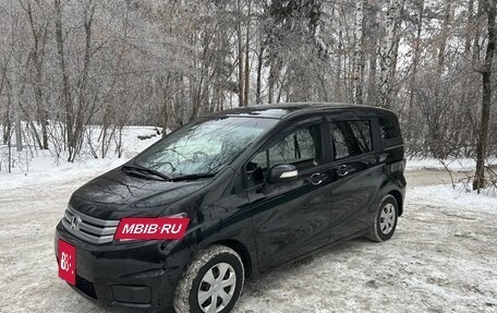 Honda Freed I, 2012 год, 1 300 000 рублей, 10 фотография